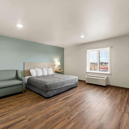 Woodspring Suites Easton Nazareth Екстериор снимка