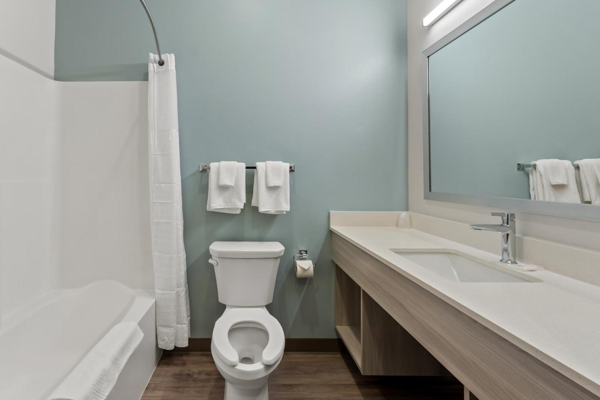 Woodspring Suites Easton Nazareth Екстериор снимка