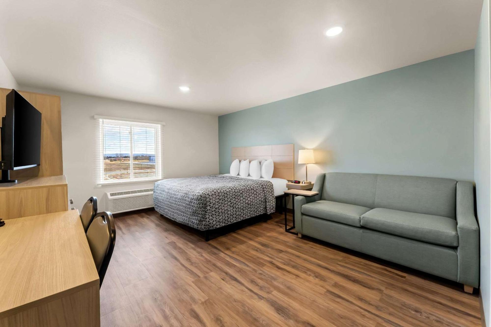 Woodspring Suites Easton Nazareth Екстериор снимка