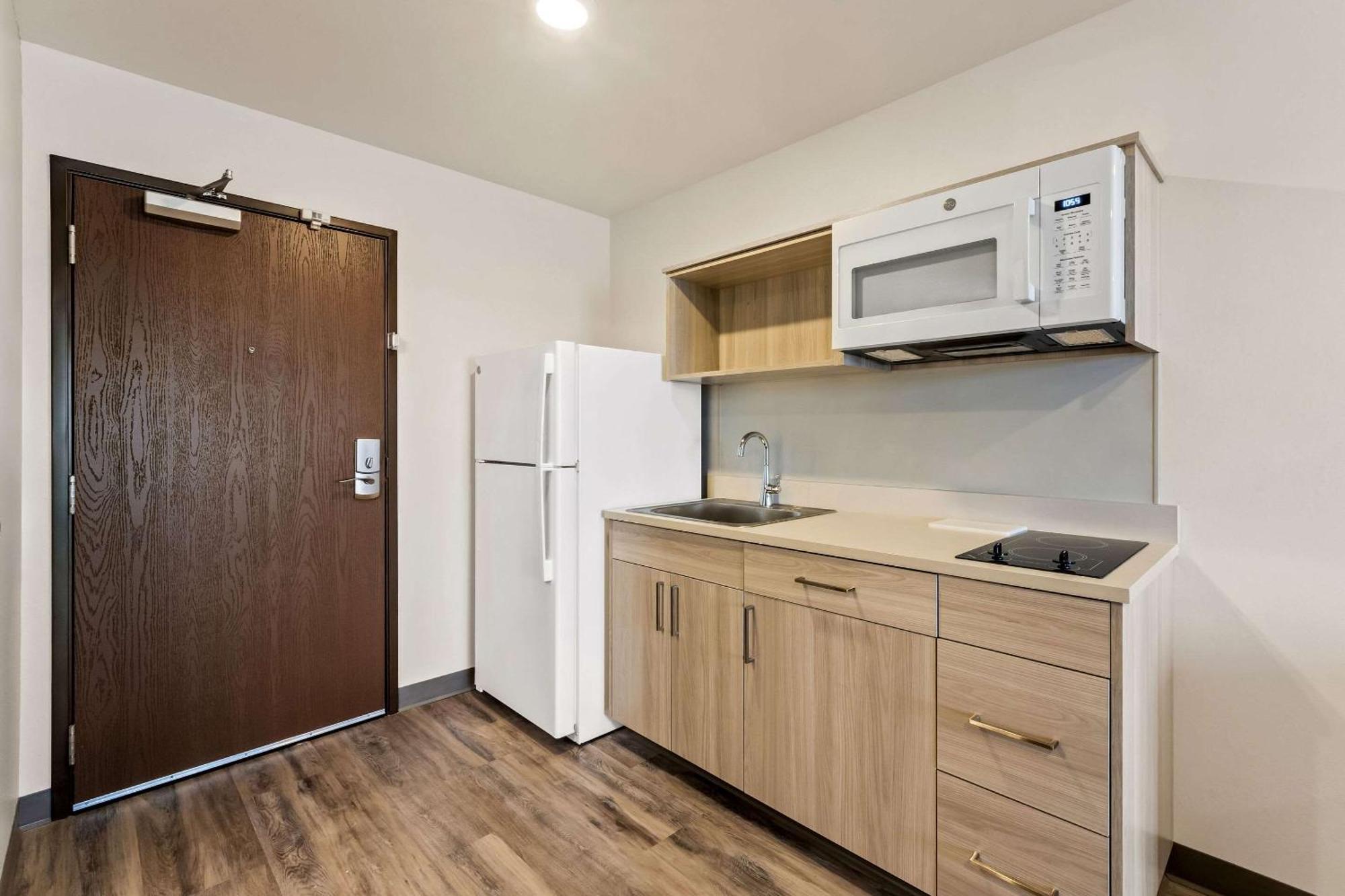 Woodspring Suites Easton Nazareth Екстериор снимка