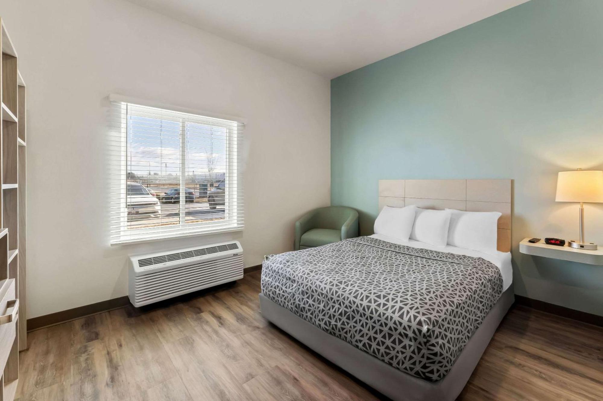 Woodspring Suites Easton Nazareth Екстериор снимка