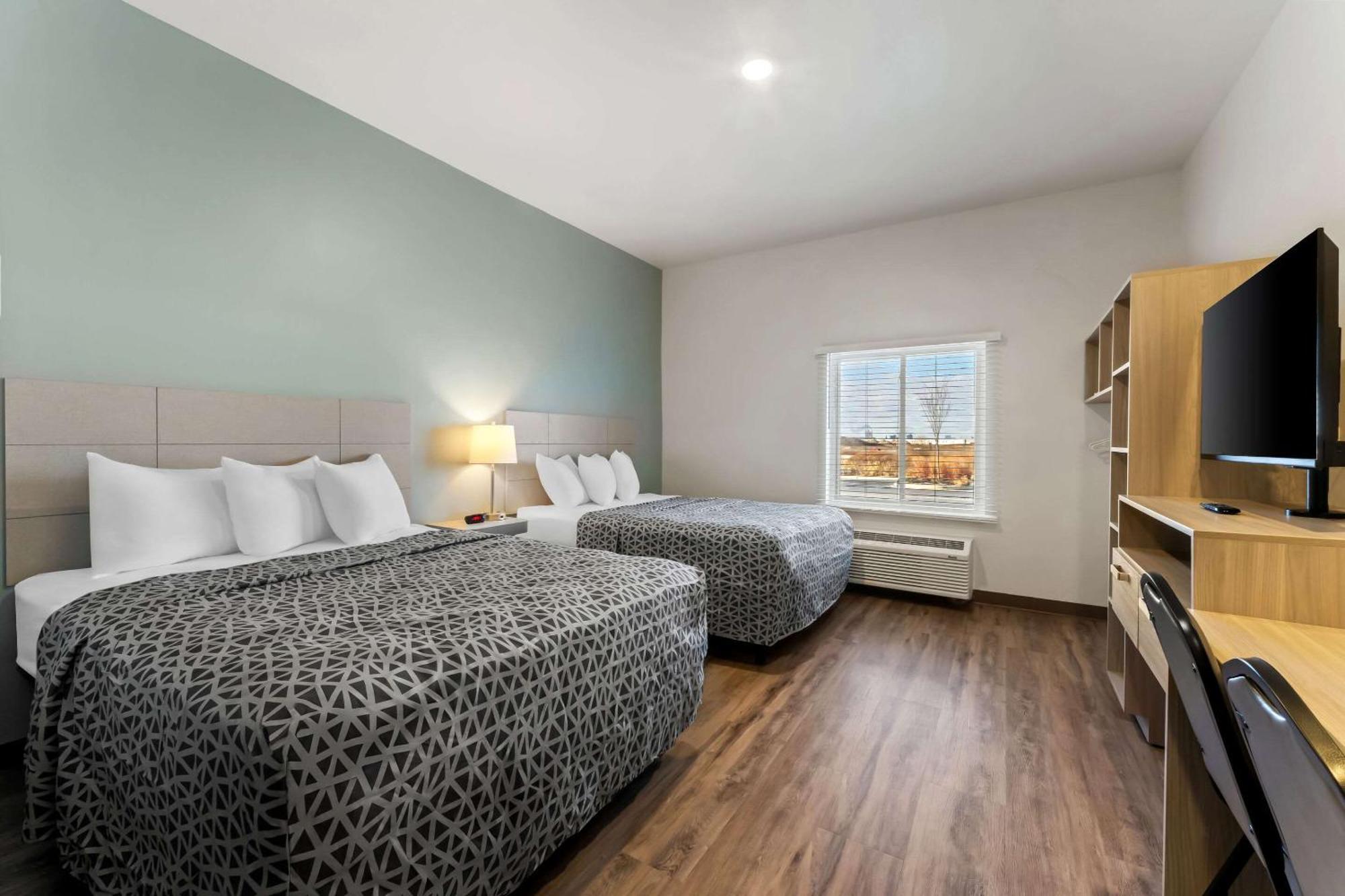 Woodspring Suites Easton Nazareth Екстериор снимка