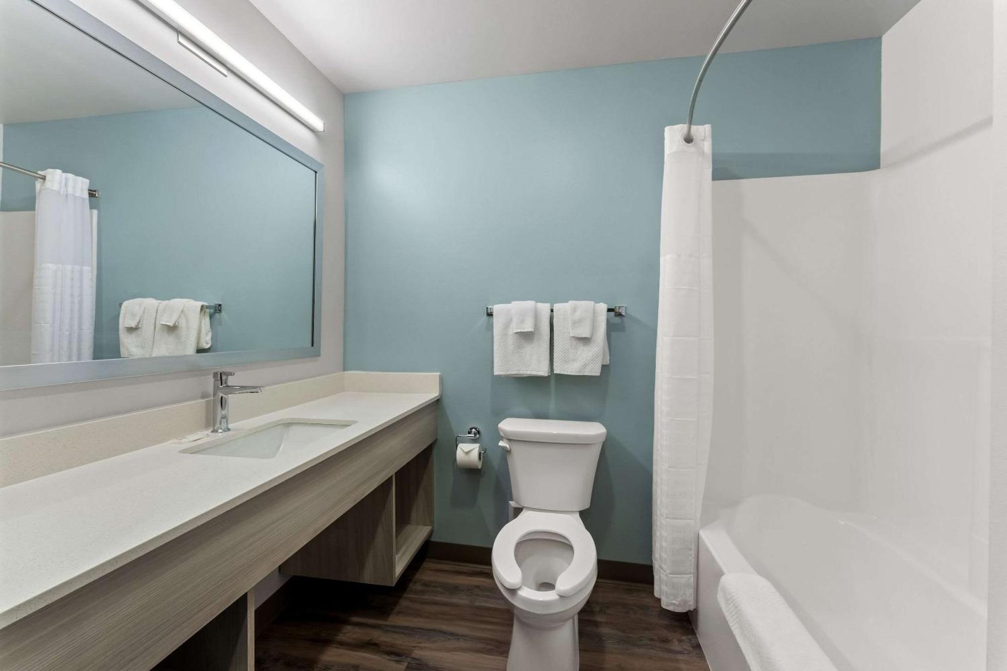 Woodspring Suites Easton Nazareth Екстериор снимка