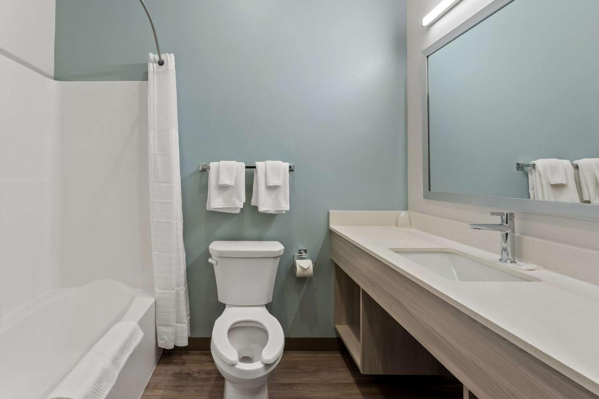 Woodspring Suites Easton Nazareth Екстериор снимка
